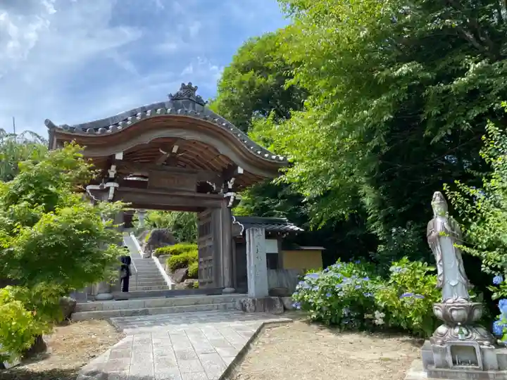 信濃比叡廣拯院(長野県)