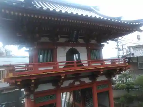 萬年寺の山門・神門