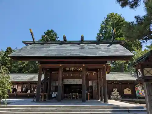 射水神社の本殿・本堂