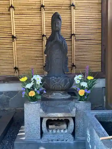 長耀寺の像