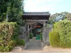 記念寺の山門