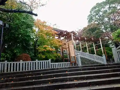 伊勢山皇大神宮の庭園