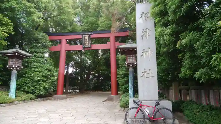 根津神社の鳥居