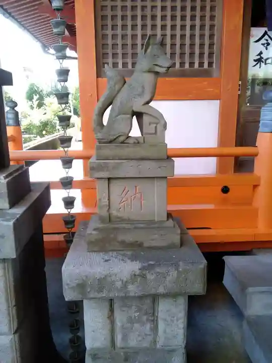 豊受稲荷本宮の狛犬