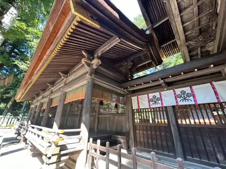 諏訪大社下社春宮(長野県)