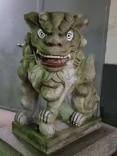 銀杏岡八幡神社の狛犬
