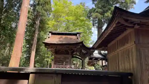 若一王子神社の本殿