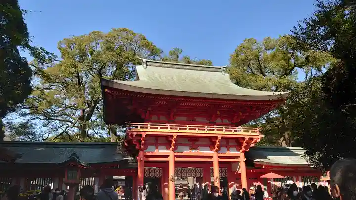 武蔵一宮氷川神社の山門・神門