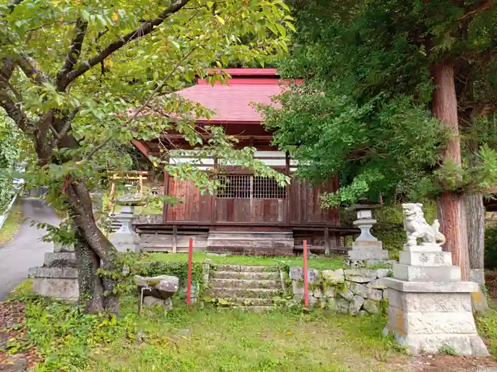 戸澤神社の本殿・本堂