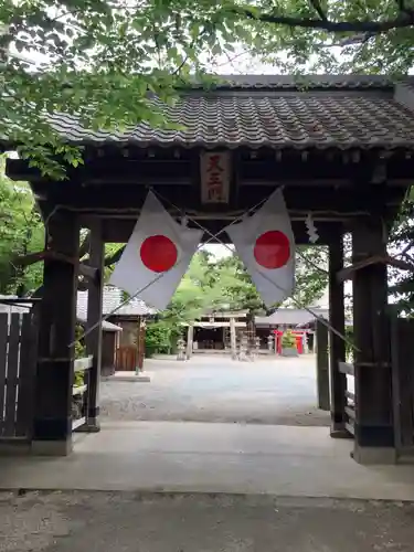 八雲神社の山門・神門