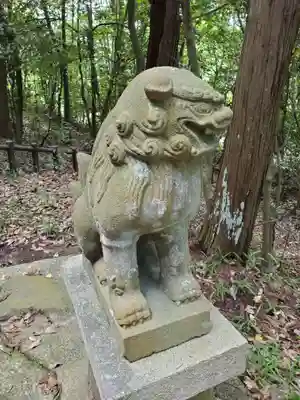 堅田神社の狛犬