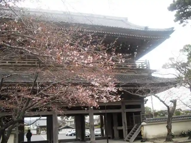 光明寺の山門・神門