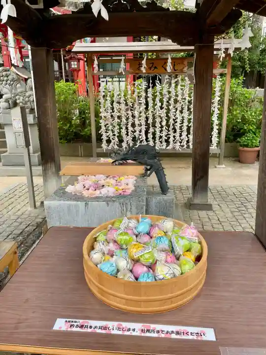 川越八幡宮の{uncategorized: "未分類", other: "その他", undefined: "問題あり", building: "その他建物", grave: "お墓", sacred_gate: "鳥居", guardian: "狛犬", statue: "像", buddha: "仏像", history: "歴史", nature: "自然", garden: "庭園", animal: "動物", pagoda: "塔", temizu: "手水舎", mountain_gate: "山門・神門", sanctuary: "本殿・本堂", subordinate: "末社・摂社", art: "芸術", scenery: "景色", jizo: "地蔵", ema: "絵馬", goshuin: "御朱印", omikuji: "おみくじ", items: "授与品その他", amulet: "お守り", goshuincho: "御朱印帳", eats: "食事", festival: "お祭り", votive_dance: "神楽", shichigosan: "七五三参", wedding: "結婚式", experience: "体験その他", initially: "初詣", around: "周辺", anti_infection: "感染症対策"}