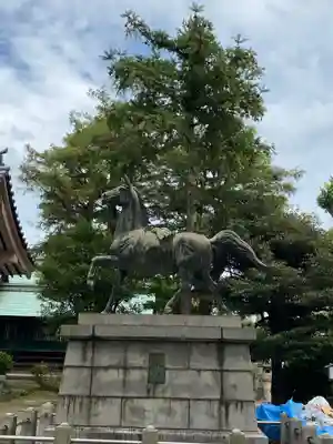大神神社(花池)の狛犬