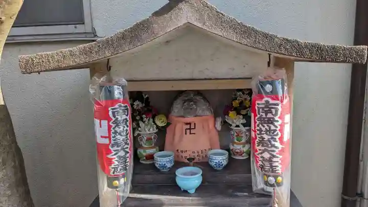 紫野上野町南無地蔵大菩薩の本殿・本堂