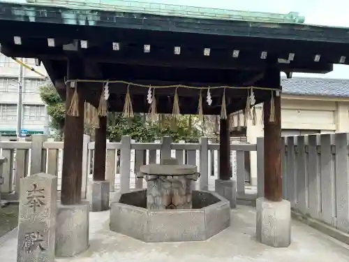 泉尾神社の{uncategorized: "未分類", other: "その他", undefined: "問題あり", building: "その他建物", grave: "お墓", sacred_gate: "鳥居", guardian: "狛犬", statue: "像", buddha: "仏像", history: "歴史", nature: "自然", garden: "庭園", animal: "動物", pagoda: "塔", temizu: "手水舎", mountain_gate: "山門・神門", sanctuary: "本殿・本堂", subordinate: "末社・摂社", art: "芸術", scenery: "景色", jizo: "地蔵", ema: "絵馬", goshuin: "御朱印", omikuji: "おみくじ", items: "授与品その他", amulet: "お守り", goshuincho: "御朱印帳", eats: "食事", festival: "お祭り", votive_dance: "神楽", shichigosan: "七五三参", wedding: "結婚式", experience: "体験その他", initially: "初詣", around: "周辺", anti_infection: "感染症対策"}