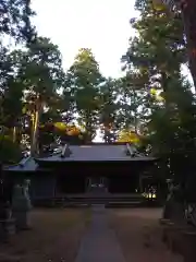 稲荷神社の本殿