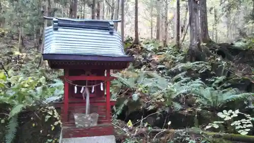 早池峯神社の末社