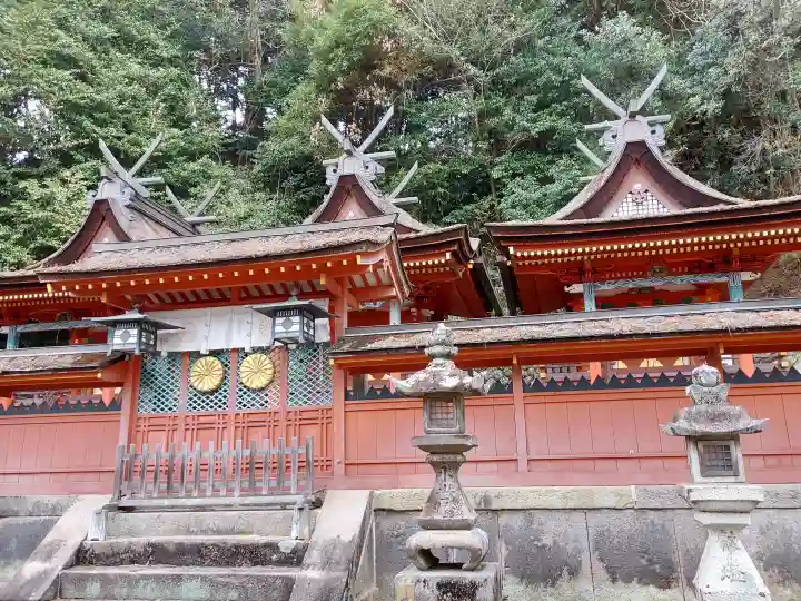 宇太水分神社(中社)の{uncategorized: "未分類", other: "その他", undefined: "問題あり", building: "その他建物", grave: "お墓", sacred_gate: "鳥居", guardian: "狛犬", statue: "像", buddha: "仏像", history: "歴史", nature: "自然", garden: "庭園", animal: "動物", pagoda: "塔", temizu: "手水舎", mountain_gate: "山門・神門", sanctuary: "本殿・本堂", subordinate: "末社・摂社", art: "芸術", scenery: "景色", jizo: "地蔵", ema: "絵馬", goshuin: "御朱印", omikuji: "おみくじ", items: "授与品その他", amulet: "お守り", goshuincho: "御朱印帳", eats: "食事", festival: "お祭り", votive_dance: "神楽", shichigosan: "七五三参", wedding: "結婚式", experience: "体験その他", initially: "初詣", around: "周辺", anti_infection: "感染症対策"}