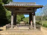 雲樹寺の{uncategorized: "未分類", other: "その他", undefined: "問題あり", building: "その他建物", grave: "お墓", sacred_gate: "鳥居", guardian: "狛犬", statue: "像", buddha: "仏像", history: "歴史", nature: "自然", garden: "庭園", animal: "動物", pagoda: "塔", temizu: "手水舎", mountain_gate: "山門・神門", sanctuary: "本殿・本堂", subordinate: "末社・摂社", art: "芸術", scenery: "景色", jizo: "地蔵", ema: "絵馬", goshuin: "御朱印", omikuji: "おみくじ", items: "授与品その他", amulet: "お守り", goshuincho: "御朱印帳", eats: "食事", festival: "お祭り", votive_dance: "神楽", shichigosan: "七五三参", wedding: "結婚式", experience: "体験その他", initially: "初詣", around: "周辺", anti_infection: "感染症対策"}