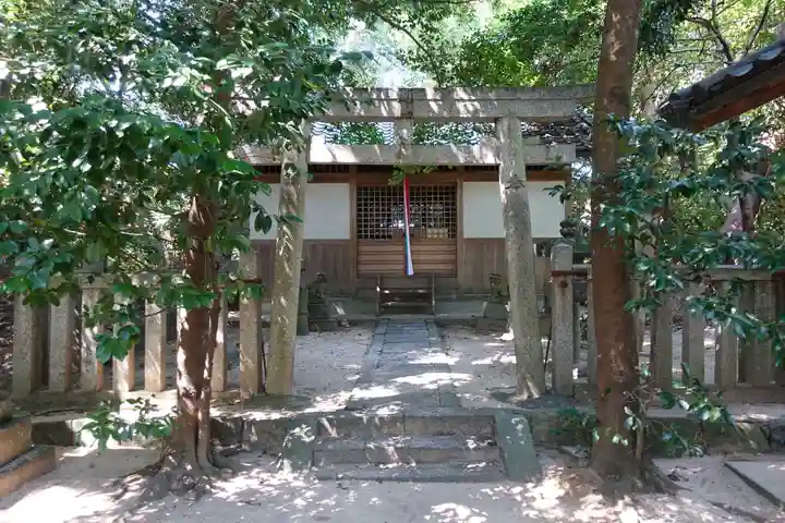 忍坂山口坐神社の本殿・本堂