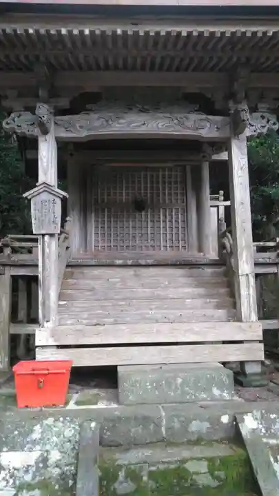 小国両神社の末社・摂社