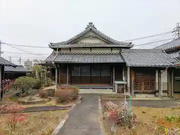 成就律寺の本殿・本堂