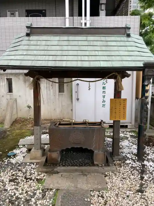 津軽稲荷神社の{uncategorized: "未分類", other: "その他", undefined: "問題あり", building: "その他建物", grave: "お墓", sacred_gate: "鳥居", guardian: "狛犬", statue: "像", buddha: "仏像", history: "歴史", nature: "自然", garden: "庭園", animal: "動物", pagoda: "塔", temizu: "手水舎", mountain_gate: "山門・神門", sanctuary: "本殿・本堂", subordinate: "末社・摂社", art: "芸術", scenery: "景色", jizo: "地蔵", ema: "絵馬", goshuin: "御朱印", omikuji: "おみくじ", items: "授与品その他", amulet: "お守り", goshuincho: "御朱印帳", eats: "食事", festival: "お祭り", votive_dance: "神楽", shichigosan: "七五三参", wedding: "結婚式", experience: "体験その他", initially: "初詣", around: "周辺", anti_infection: "感染症対策"}