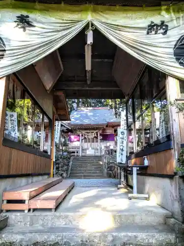 坪沼八幡神社の山門