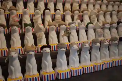 被官稲荷神社の授与品その他