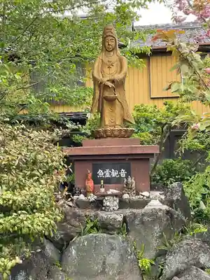 白翁山 神護寺の仏像