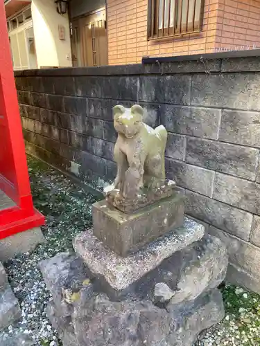 一本杉稲荷神社の狛犬