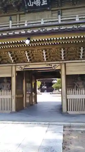 総願寺の山門・神門