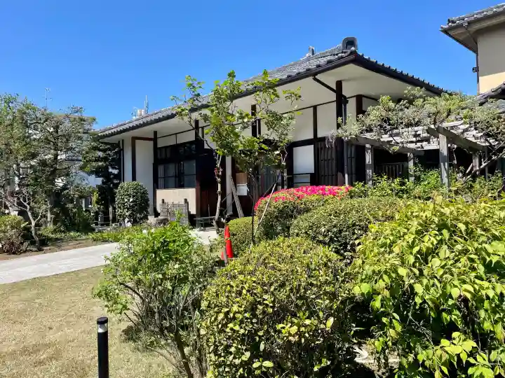 正法寺の{uncategorized: "未分類", other: "その他", undefined: "問題あり", building: "その他建物", grave: "お墓", sacred_gate: "鳥居", guardian: "狛犬", statue: "像", buddha: "仏像", history: "歴史", nature: "自然", garden: "庭園", animal: "動物", pagoda: "塔", temizu: "手水舎", mountain_gate: "山門・神門", sanctuary: "本殿・本堂", subordinate: "末社・摂社", art: "芸術", scenery: "景色", jizo: "地蔵", ema: "絵馬", goshuin: "御朱印", omikuji: "おみくじ", items: "授与品その他", amulet: "お守り", goshuincho: "御朱印帳", eats: "食事", festival: "お祭り", votive_dance: "神楽", shichigosan: "七五三参", wedding: "結婚式", experience: "体験その他", initially: "初詣", around: "周辺", anti_infection: "感染症対策"}
