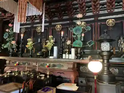 鶴林寺の本殿・本堂