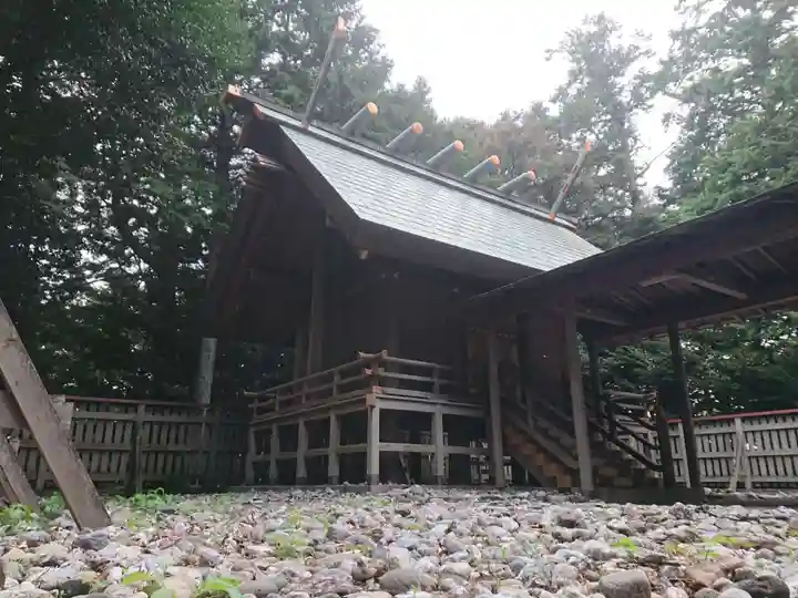 松尾神社の本殿・本堂