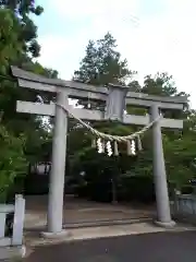 鎮守府八幡宮の鳥居