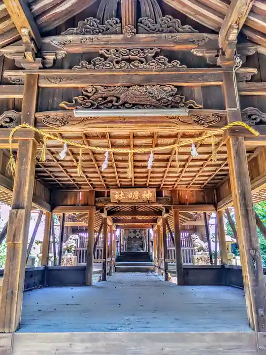 神明社(法立)の本殿・本堂