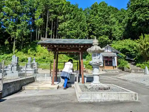 常光院の手水