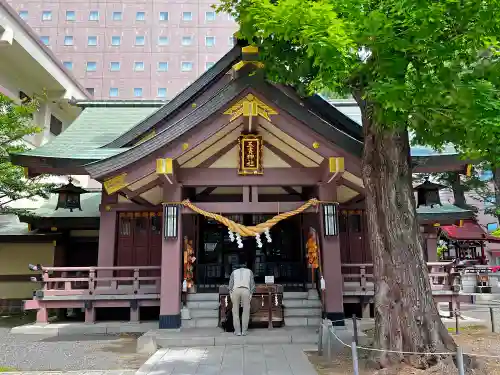 三吉神社の本殿