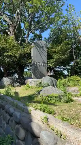神明生田神社の{uncategorized: "未分類", other: "その他", undefined: "問題あり", building: "その他建物", grave: "お墓", sacred_gate: "鳥居", guardian: "狛犬", statue: "像", buddha: "仏像", history: "歴史", nature: "自然", garden: "庭園", animal: "動物", pagoda: "塔", temizu: "手水舎", mountain_gate: "山門・神門", sanctuary: "本殿・本堂", subordinate: "末社・摂社", art: "芸術", scenery: "景色", jizo: "地蔵", ema: "絵馬", goshuin: "御朱印", omikuji: "おみくじ", items: "授与品その他", amulet: "お守り", goshuincho: "御朱印帳", eats: "食事", festival: "お祭り", votive_dance: "神楽", shichigosan: "七五三参", wedding: "結婚式", experience: "体験その他", initially: "初詣", around: "周辺", anti_infection: "感染症対策"}