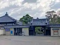 中宮寺の山門・神門