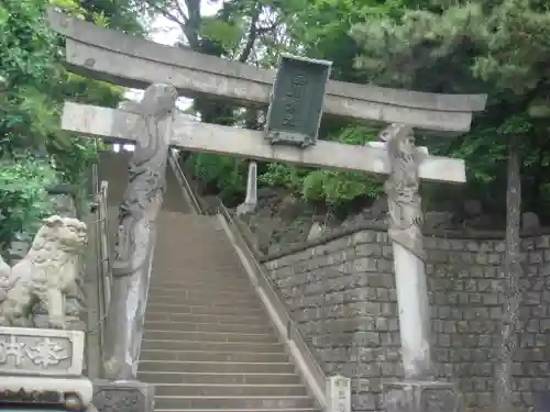 品川神社の鳥居