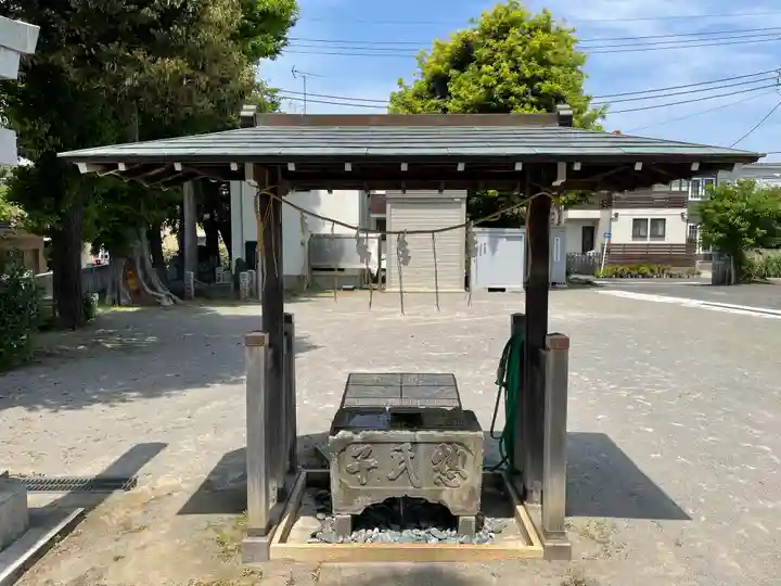 鵜ノ木八幡神社の手水舎