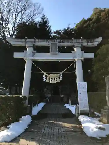 滑川神社 - 仕事と子どもの守り神の鳥居