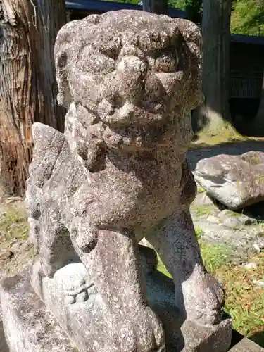 相倉地主神社の狛犬