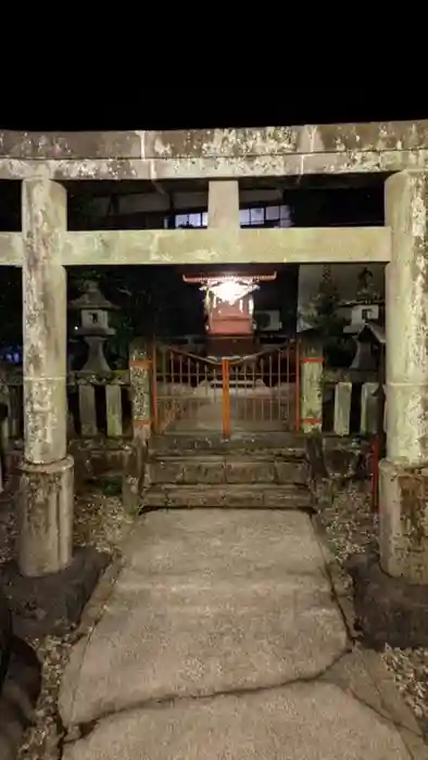 左京稲荷神社の鳥居