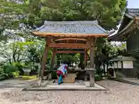 和徳寺の手水舎
