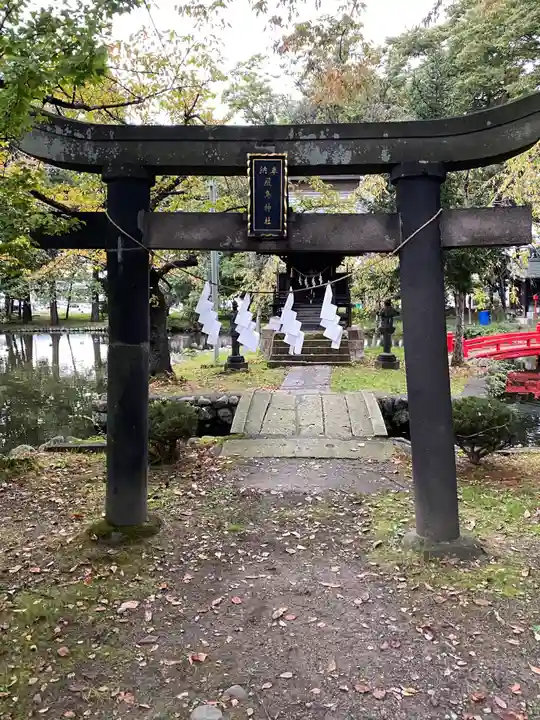 鳥海月山両所宮の鳥居