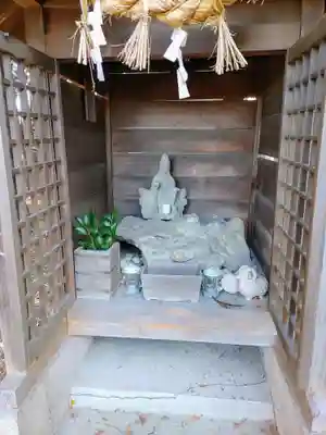 折戸八幡社の末社・摂社